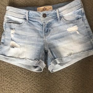 Hollister shorts 27
